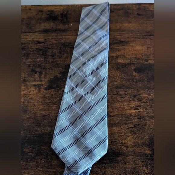 Tristan Tie - Picture 3 of 3